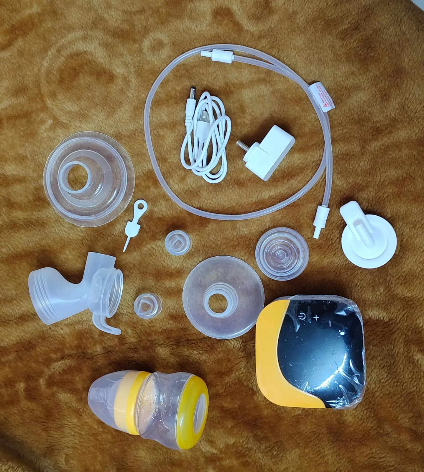 BABYHUG Electric Breast Pump & Milk Storage Bottles