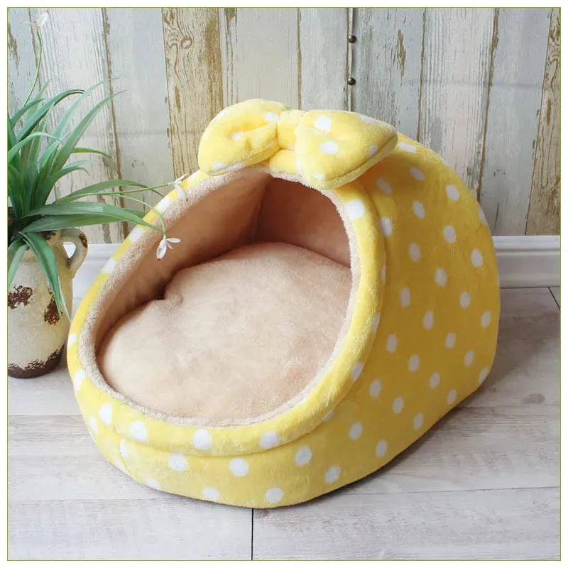 Cozy Pet Bed for Small to Medium Dogs and Cats