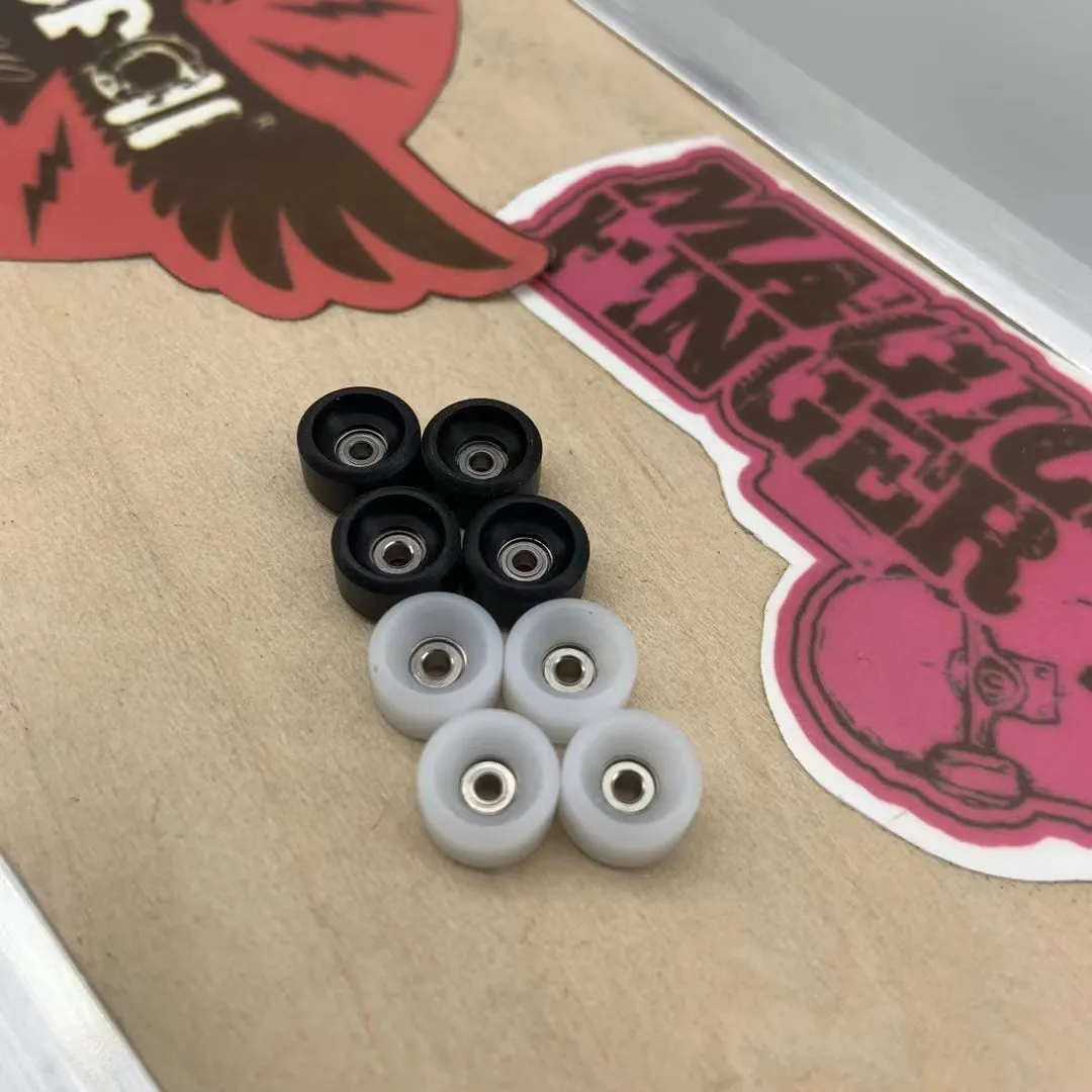 POM Wheels-Black/White